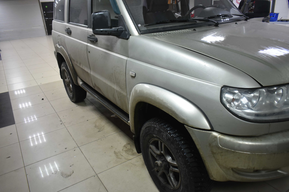 Моторный щит, торпедо, пол. Обработали УАЗ ПАТРИОТ. Снизили шум от ...