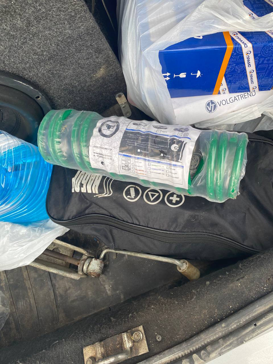 Занижение приора седан -70 — Lada Приора седан, 1,6 л, 2009 года ...