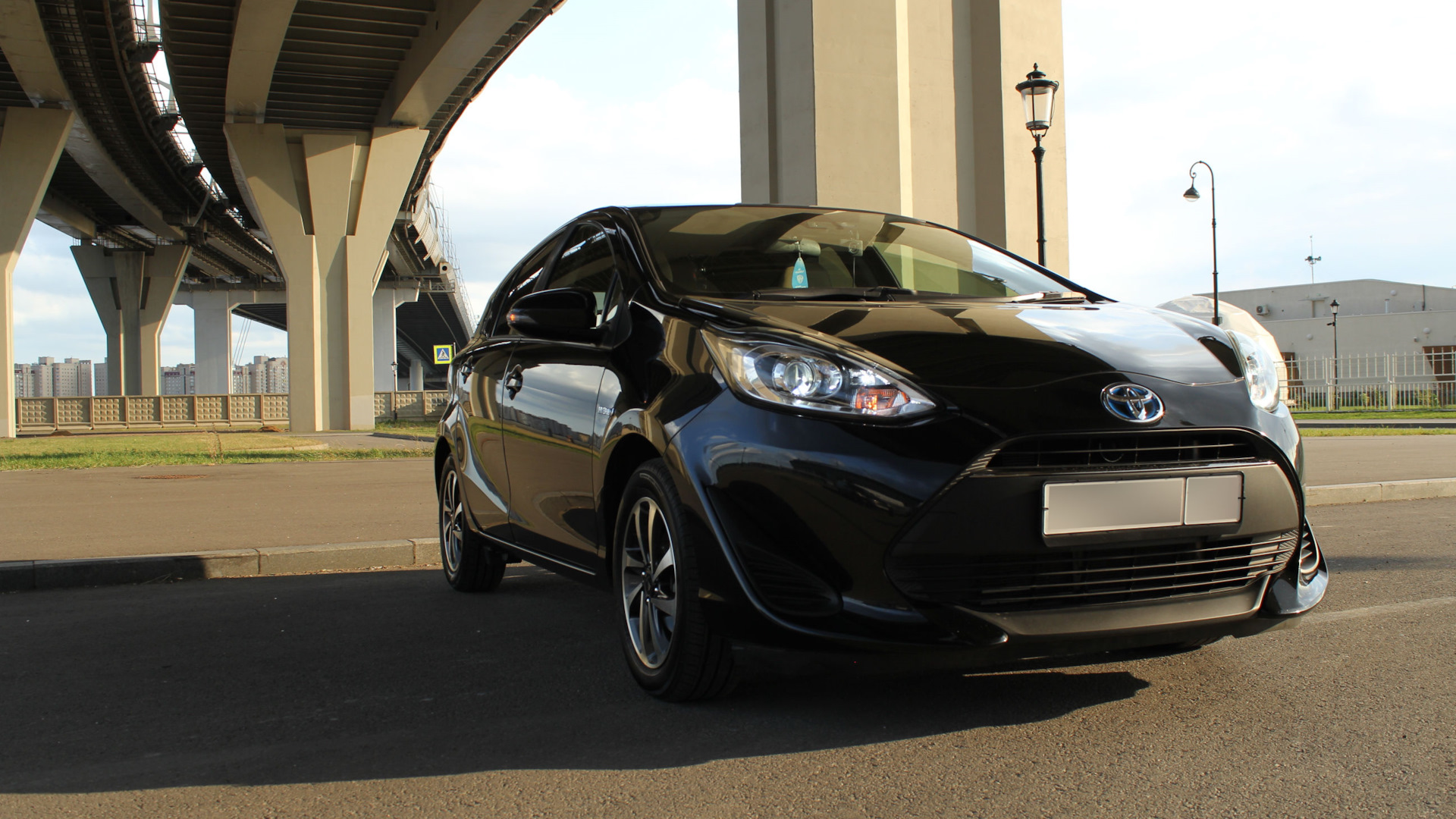 Toyota Aqua 1.5 гибридный 2018 | на DRIVE2