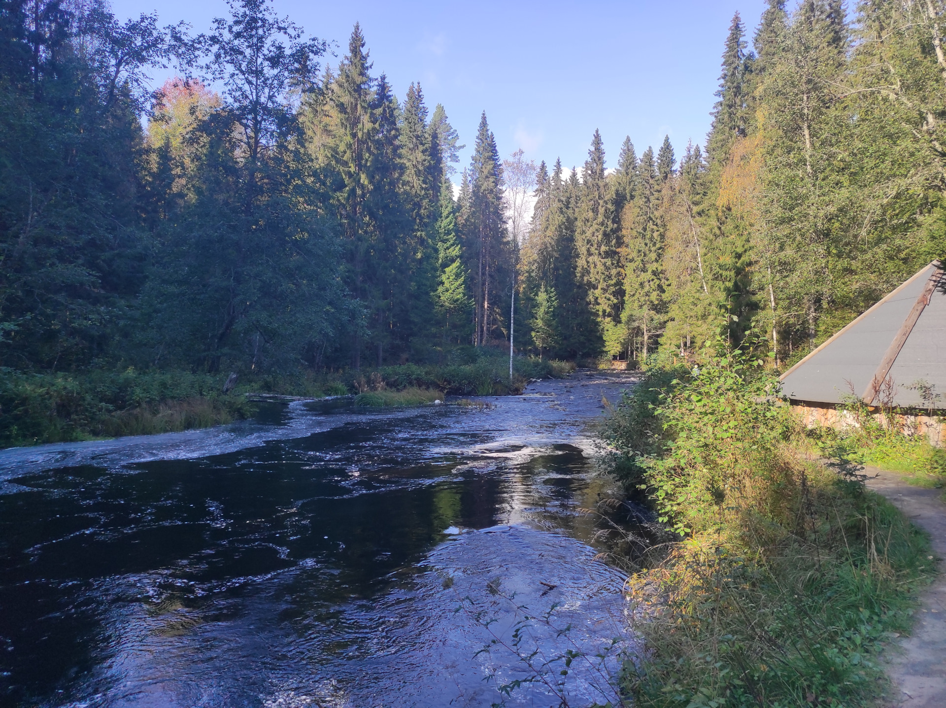 Эко парк долина водопадов республика карелия лахденпохский. Экопарк Долина водопадов Карелия. Долина водопадов Лахденпохья. Долина водопадов Карелия Лахденпохский район. Карелия Питер.