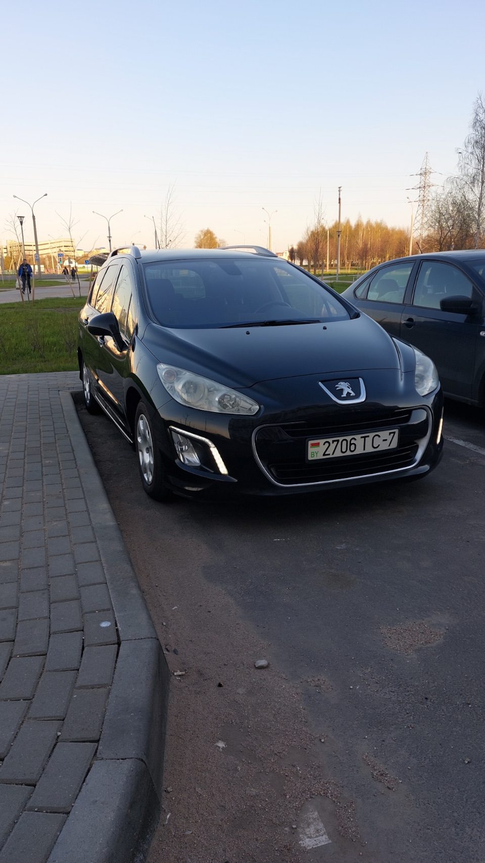 Замена передних пружин — Peugeot 308 SW (1G), 1,6 л, 2011 года | визит на  сервис | DRIVE2