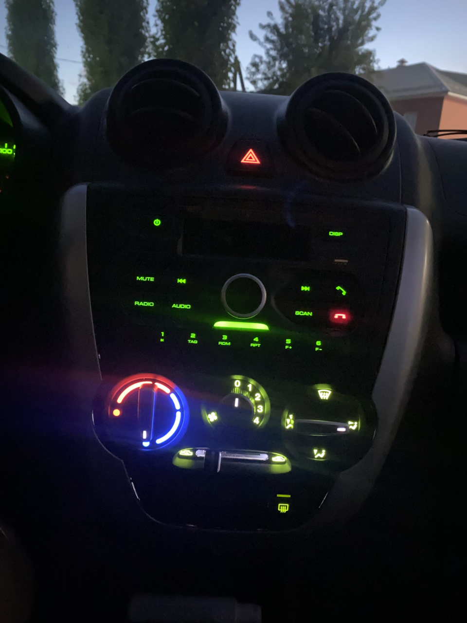 Ставим плату подсветки отопителя — Lada Гранта, 1,6 л, 2017 года ...