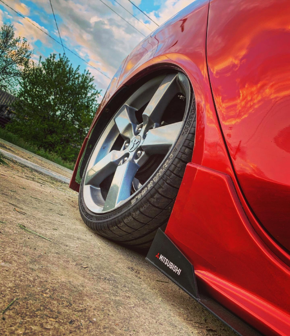 Сплиттер на пороги — Mitsubishi Lancer X, 1,8 л, 2008 года | своими ...
