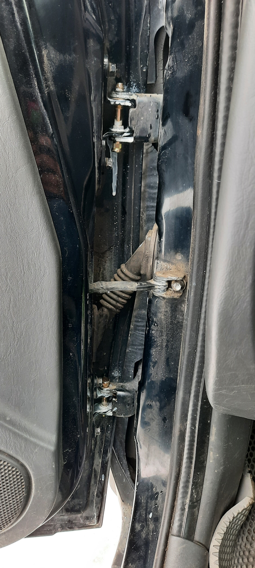 Замена пальцев и втулок на дверях — Ford Escape (1G), 2,3 л, 2004 года ...