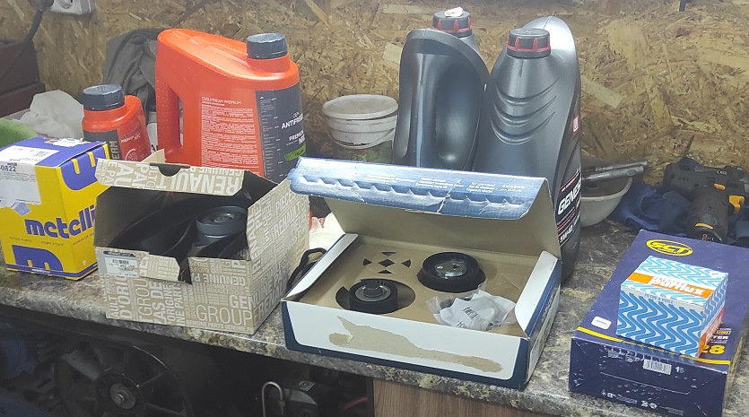 Очередная замена ремня ГРМ, навесных механизмов на Дастере 2.0 ...