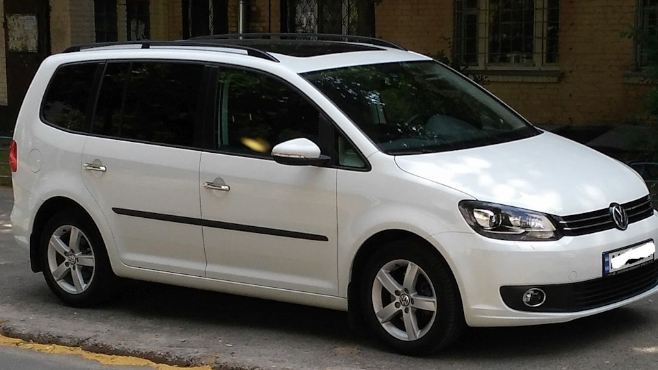 Volkswagen Touran WeißWagen