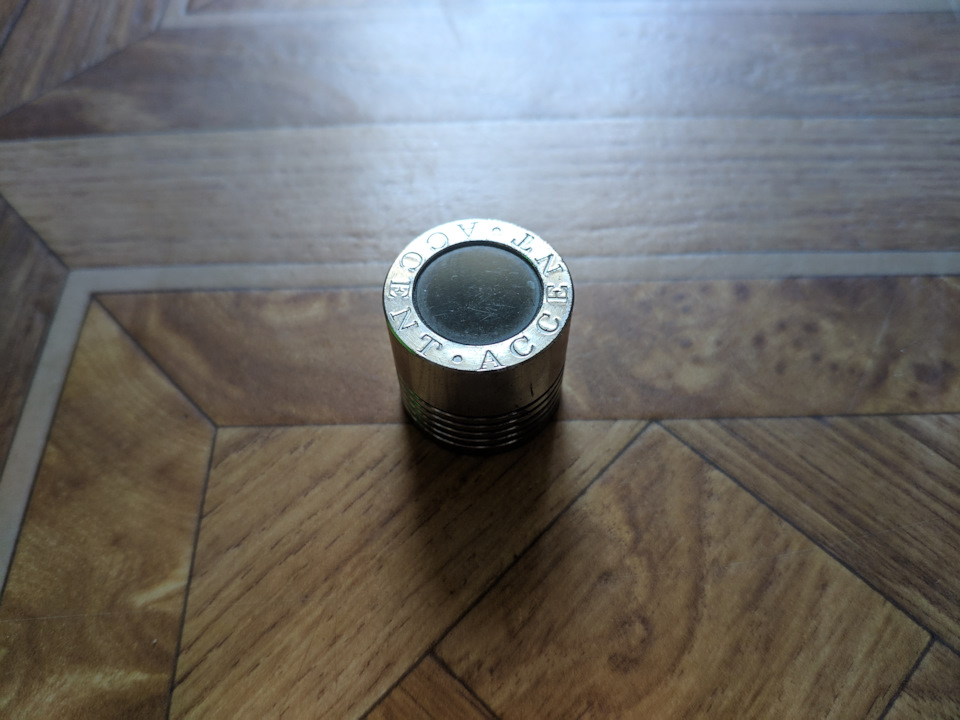 Заглушка метлы на Toyota Chaser (100), Toyota Mark II (100). Б/у | 500 ...