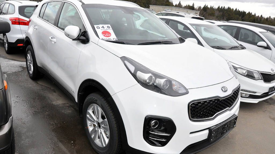 KIA Sportage Belyi
