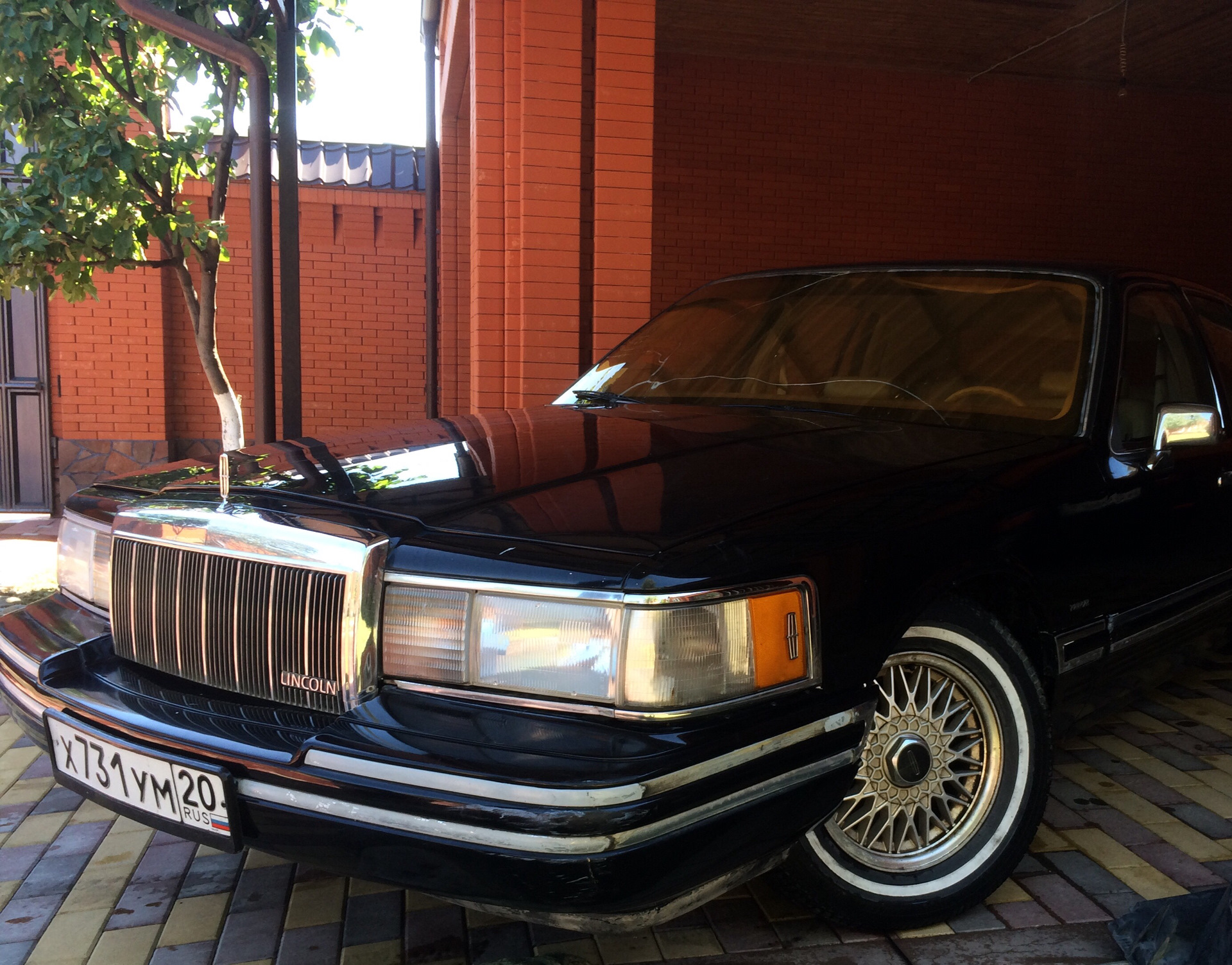 Кар 2 оригинал. Lincoln Town car 1992. Lincoln Town car 1997. Линкольн Таун кар 2. Lincoln Town car 1995-1997.