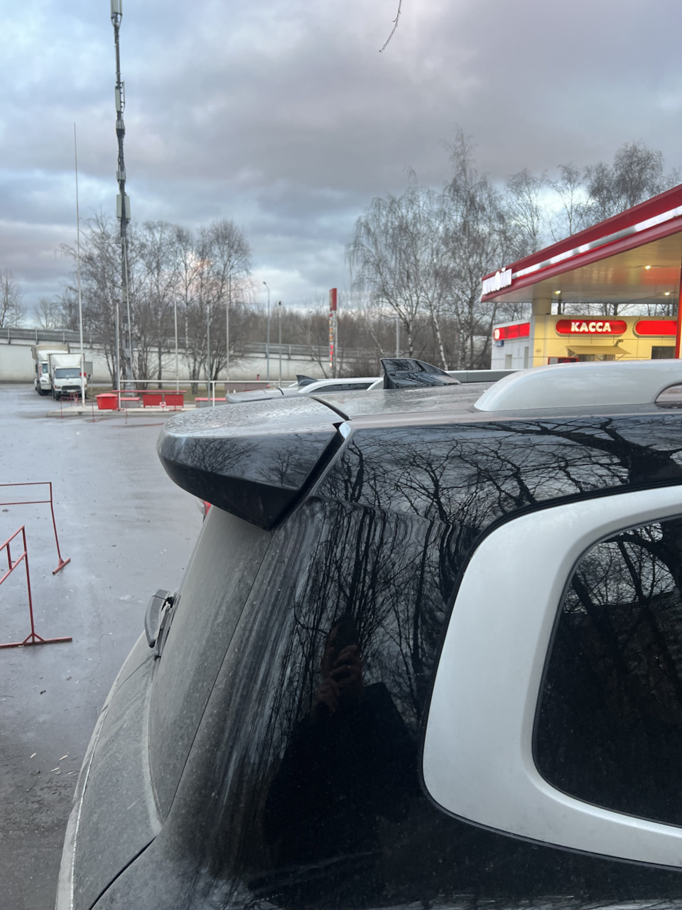 Photo from the logbook KIA Mohave (HM2)