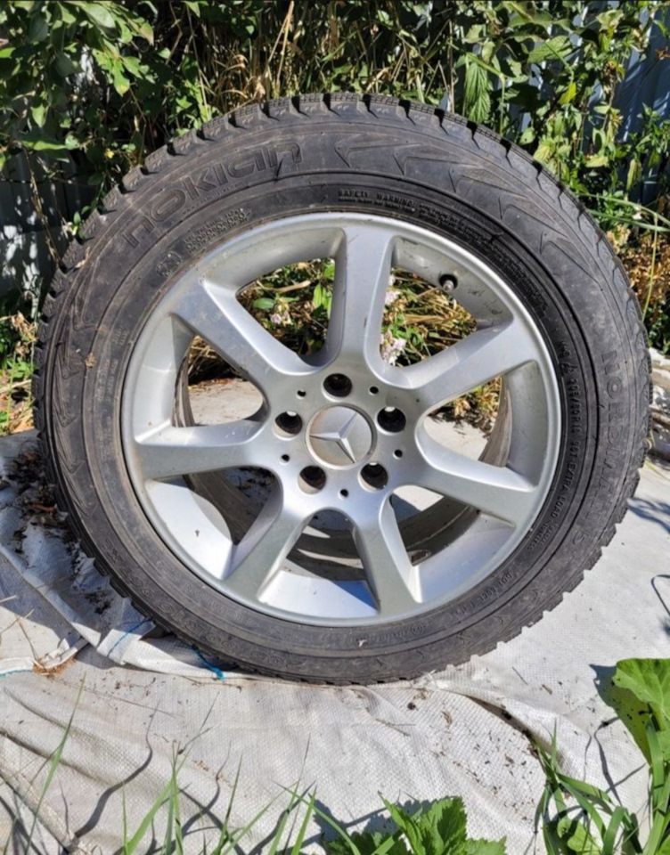 Шины зимние шипованные Nokian 205/60 R16, литые диски 7Jx16 ET32 5x112 ...