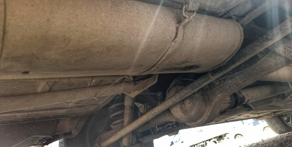 Стоит ли просверливать отверстие в глушителе — Lada 21070, 1,5 л, 1998 ...