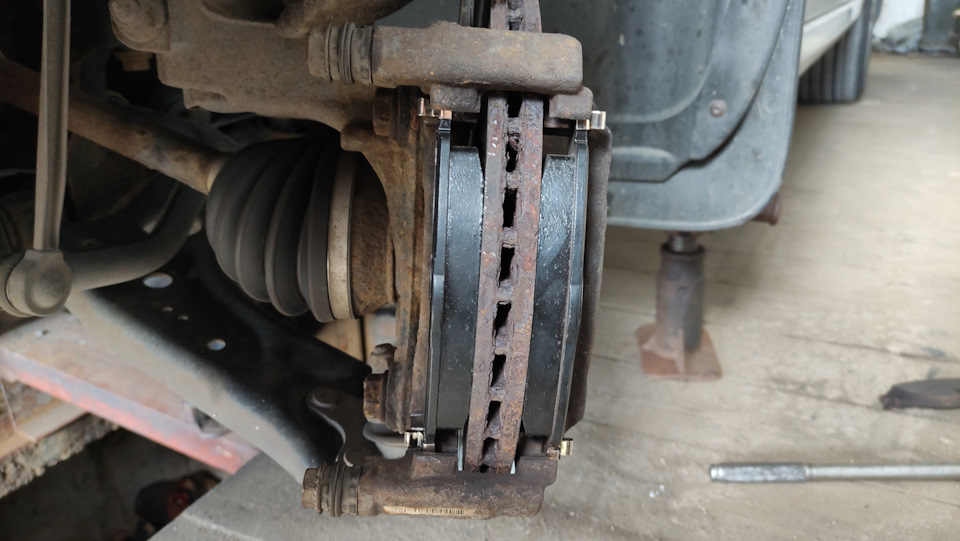 Устраняем дёргания при резком нажатии на педаль газа, ТО и зимние шины ...