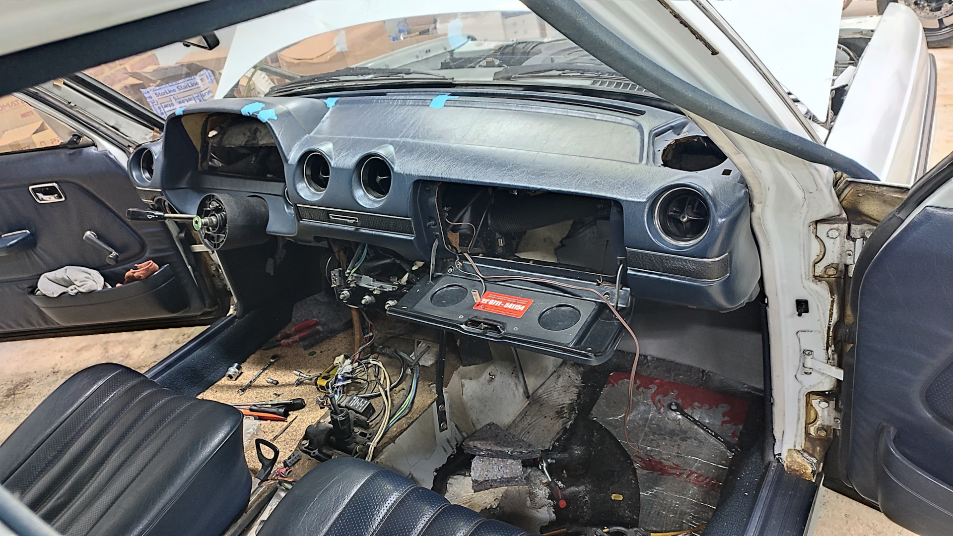 Как снять печку 220 мерседес Замена радиатора печки - Mercedes-Benz W123, 2 л, 1981 года своими руками DRIVE2