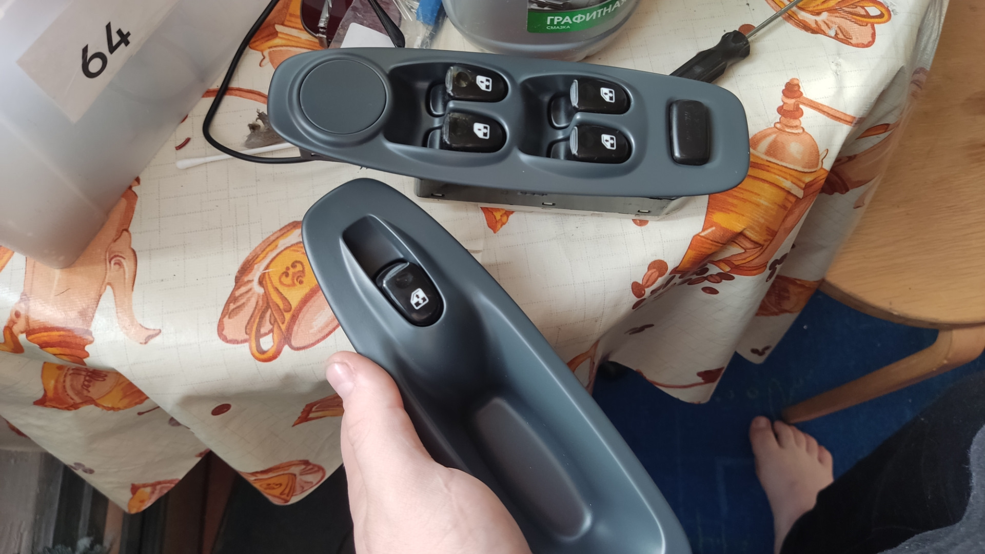 Есть всё-но нет нихрена… Подсветка стеклоподъемников — Hyundai Accent ...