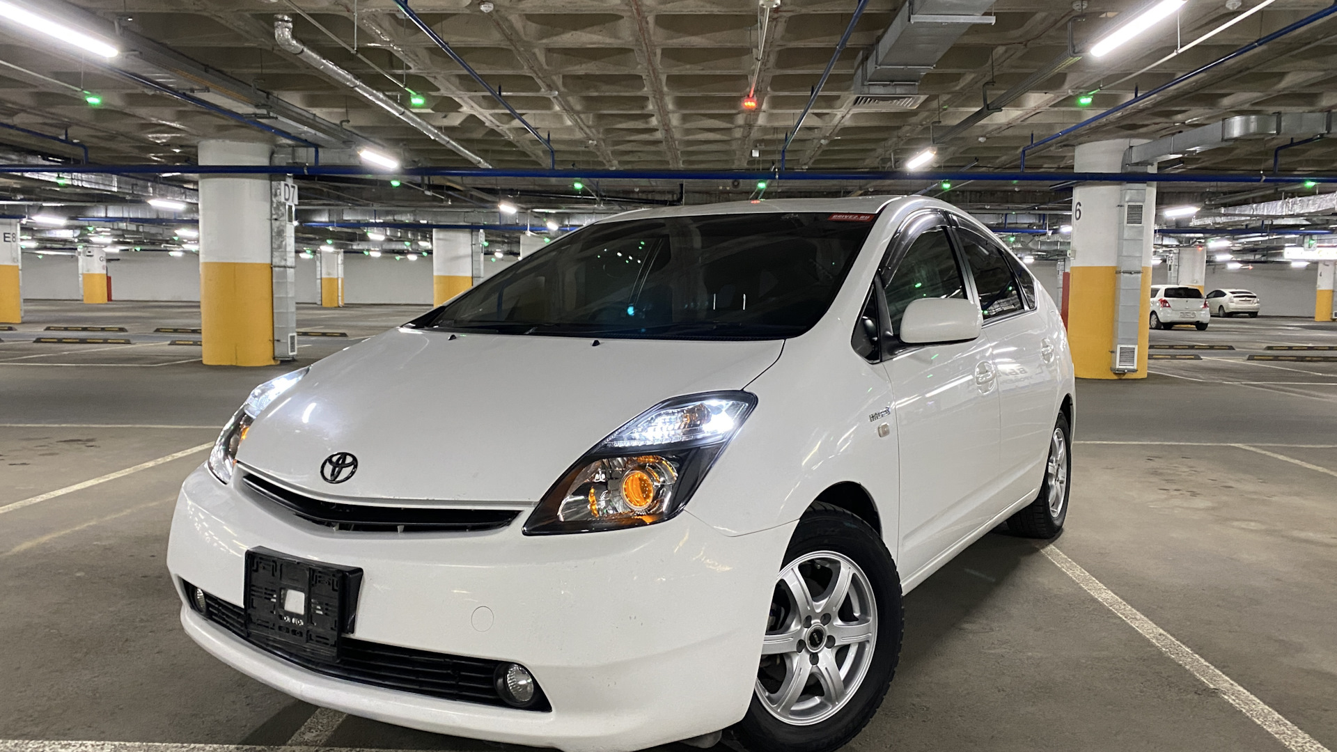 Toyota Prius (20) 1.5 бензиновый 2009 | 🔰Wakai Kami на DRIVE2