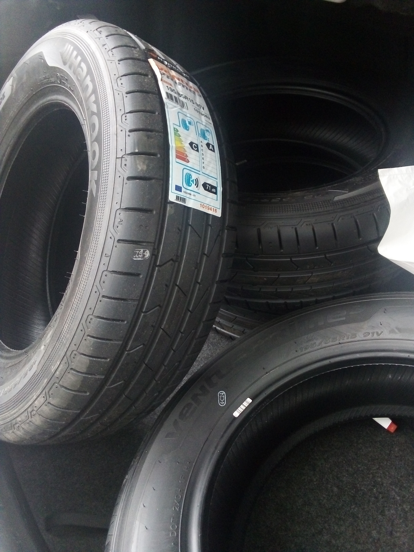 Hankook f200