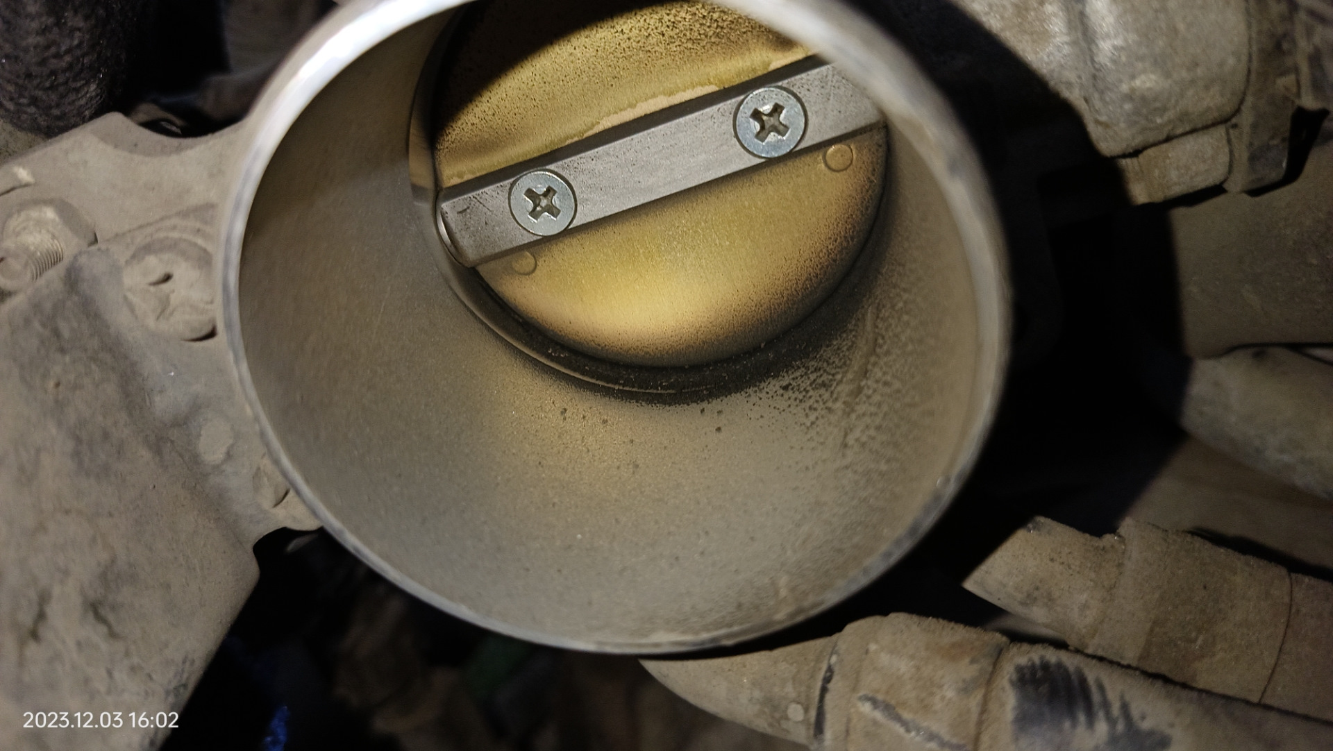 Чистка дроссельной заслонки без снятия патрубков — KIA Cerato (2G), 1,6 ...