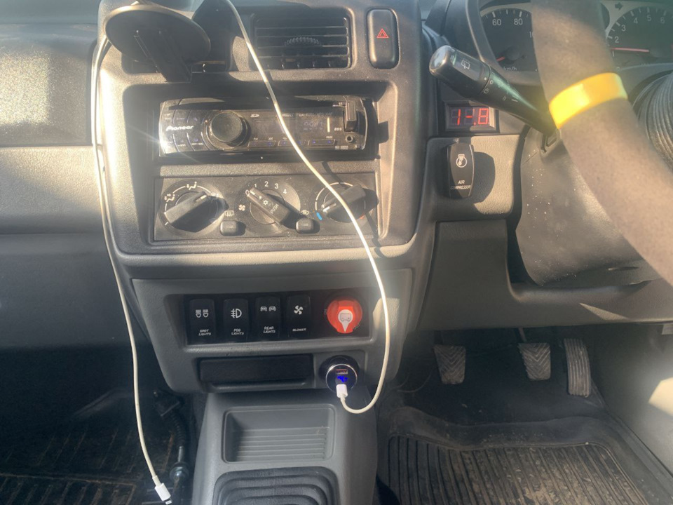 20) Датчик температуры, давления турбины, блоу офф, указатель ...