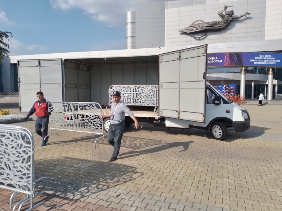 Первые грузы — ГАЗ Газель, 2,9 л, 2011 года | просто так | DRIVE2