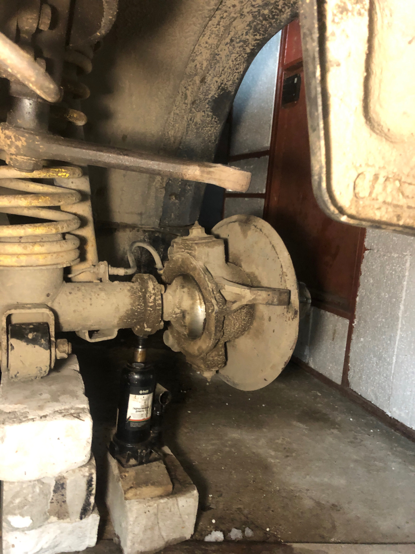 Как я провел ночь в машине, решив поменять рулевые наконечники… — УАЗ ...