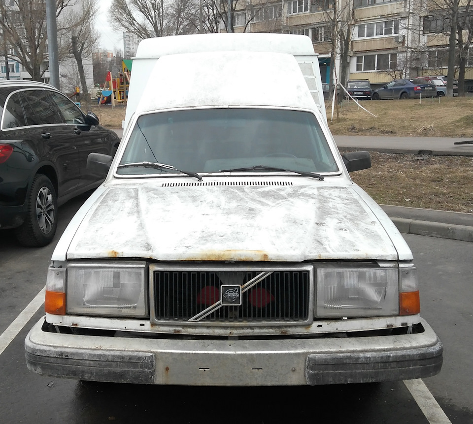 Volvo 240 Ambulance. Скорую, срочно! — DRIVE2