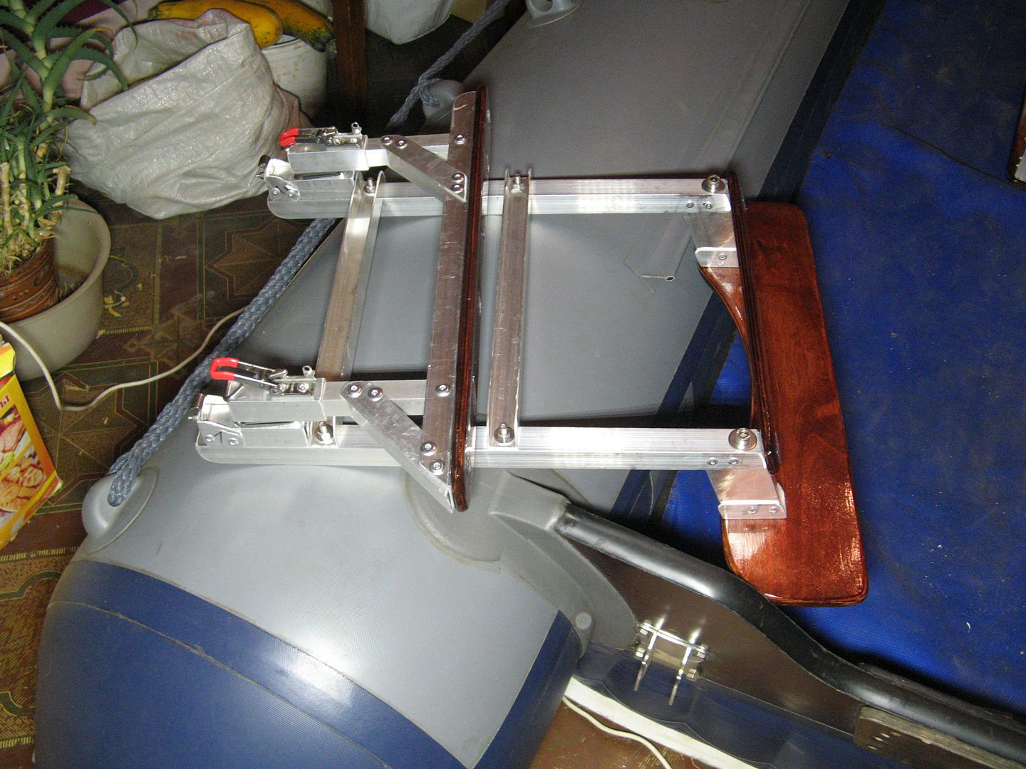 поворотное кресло для лодки пвх своими руками из полипропиленовых труб