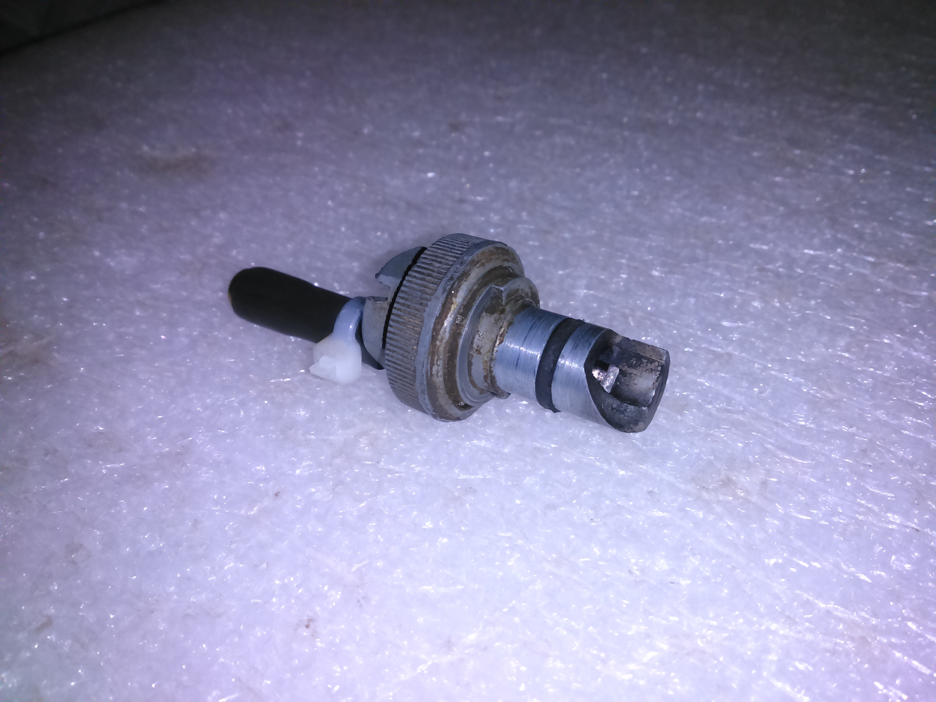 Карбюратор ДААЗ 2140-1107010-20. — Москвич 2137, 1,5 л, 1982 года ...