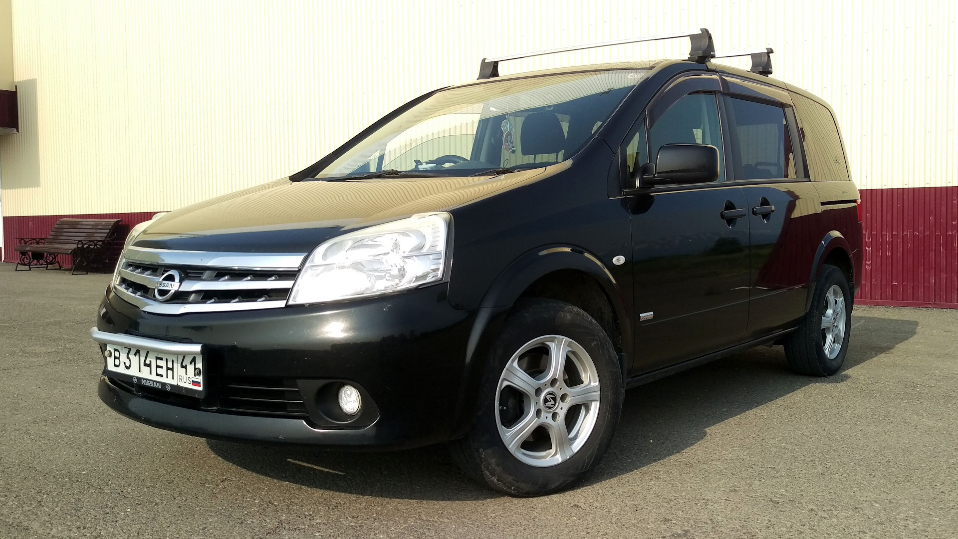 Nissan Lafesta (1G) 2.0 бензиновый 2010 | 