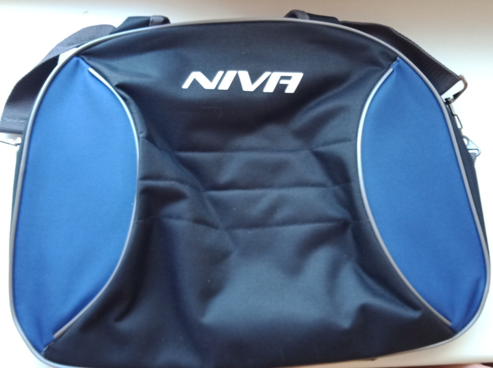 Сумка NIVA — Chevrolet Niva GLX, 1,7 л, 2013 года | аксессуары | DRIVE2