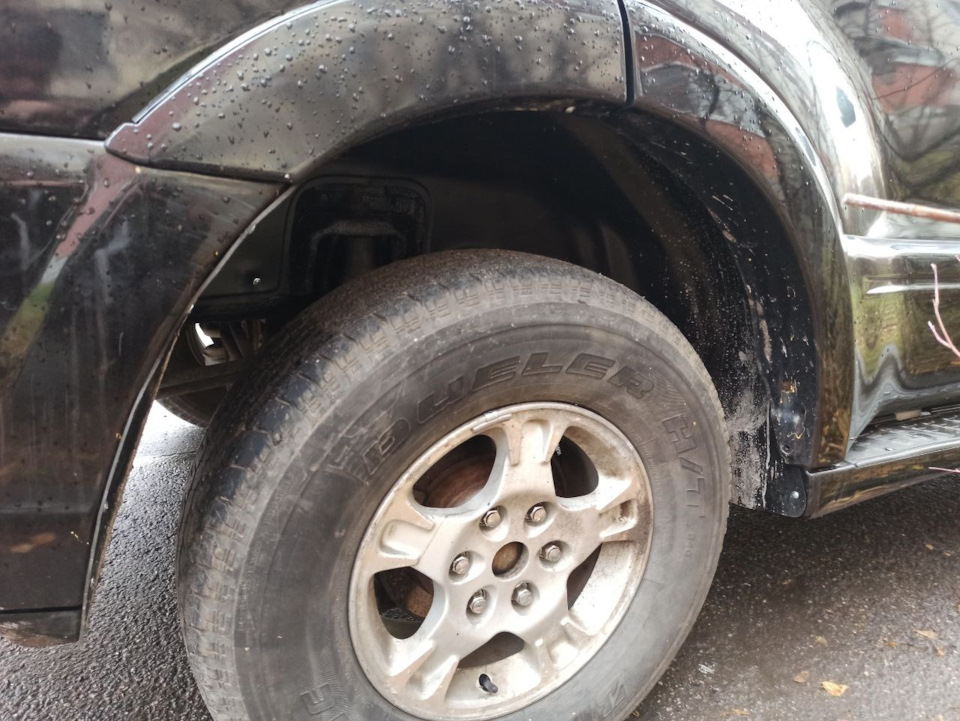 Подкрылки — Mitsubishi Pajero (3G), 3,2 л, 2003 года | тюнинг | DRIVE2