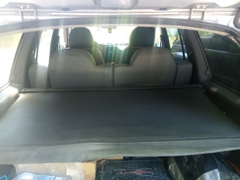 Шторка багажника — KIA Sportage (1G), 2 л, 2006 года | аксессуары | DRIVE2