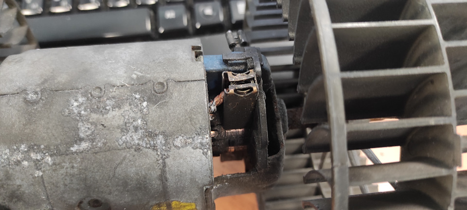 I1eCjA-Nii9y-ZKB42sVf2hjiPA-960.jpg