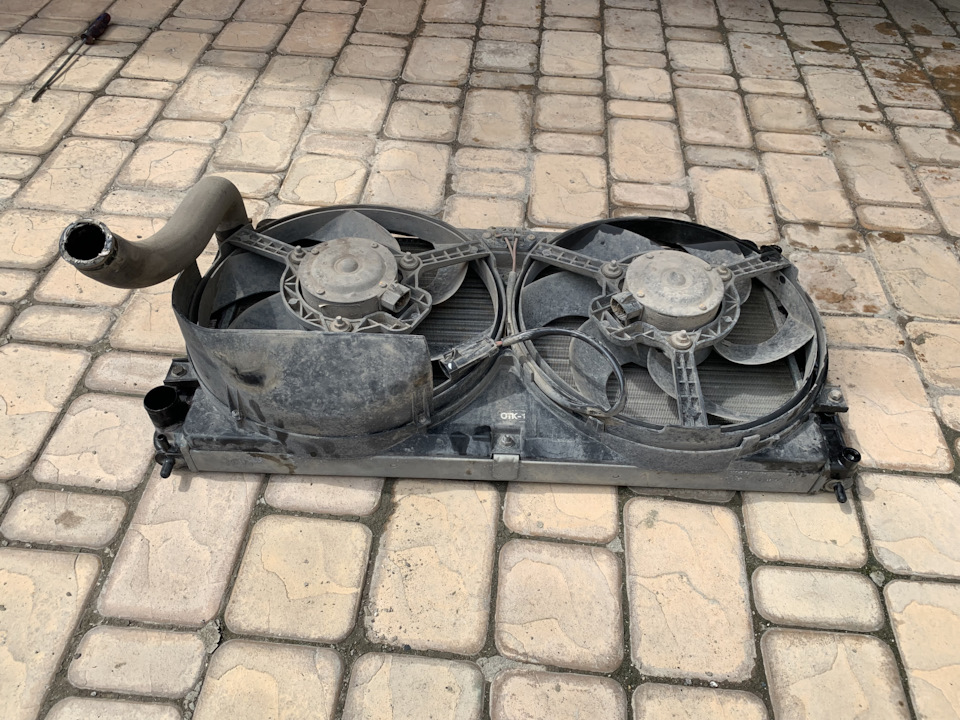 Замена радиатора охлаждения — Chevrolet Niva GLX, 1,7 л, 2012 года ...