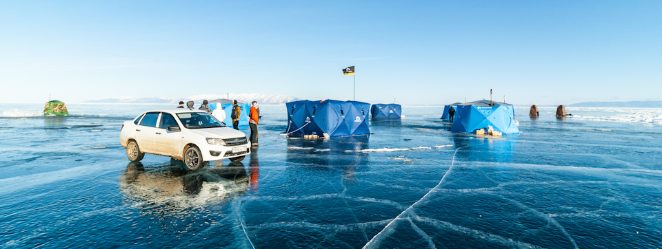 Лагерь на льду Байкала — Lada Granta