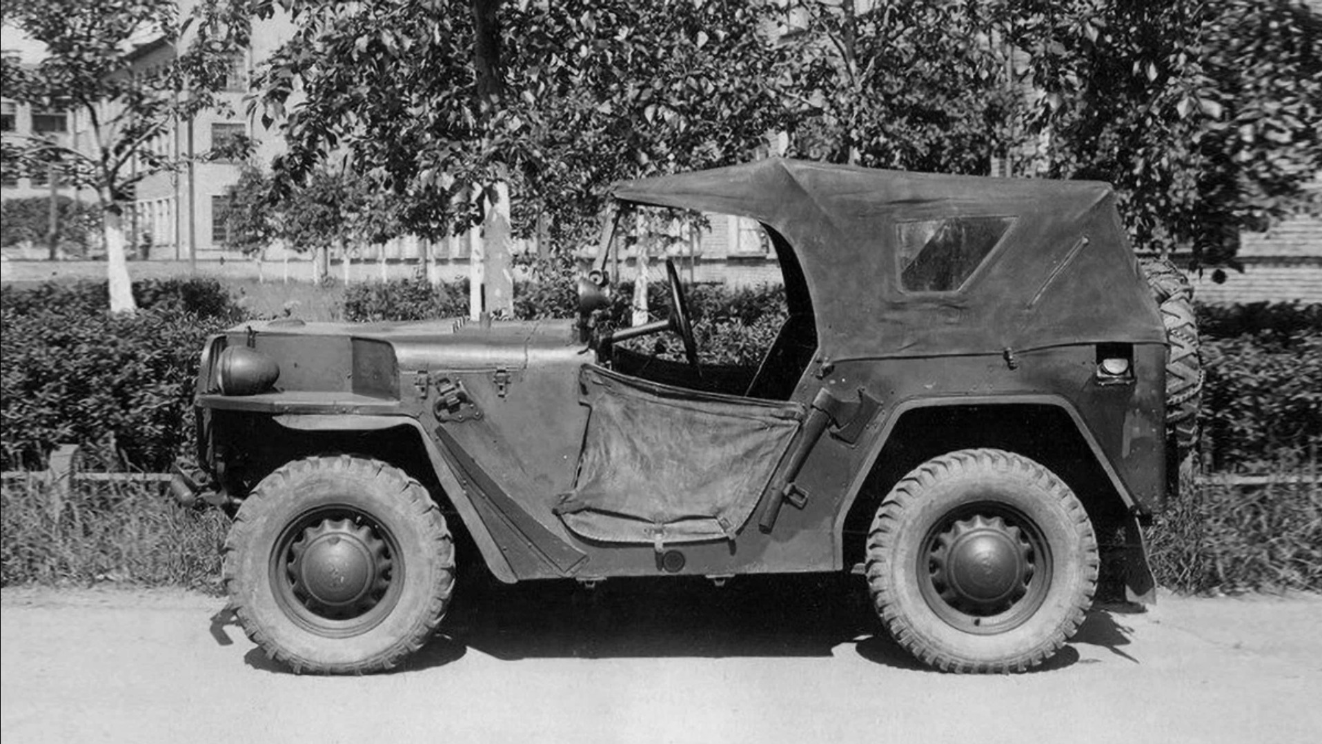 Нати x. Автомобиль разведчика ар-Нати. Ар-43 автомобиль. Ар 2 автомобиль разведчик. Шнауцер автомобиль 1941.