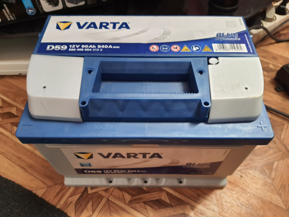 VARTA Starterbatterie Blue Dynamic 60Ah 540A D59 5604090543132
