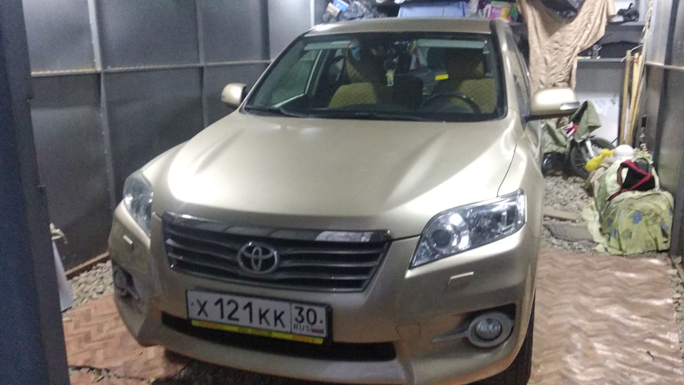 Штатная магнитола периодически гаснет и не откликается на нажатие ...