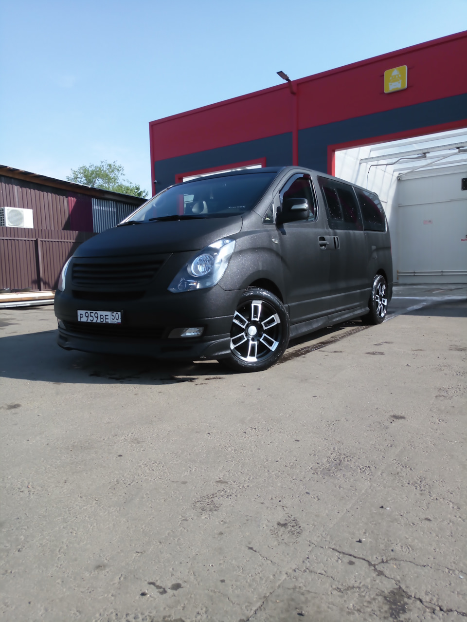 Wheels number 13 — Hyundai Grand Starex, 2,5 л, 2007 года | колёсные диски  | DRIVE2