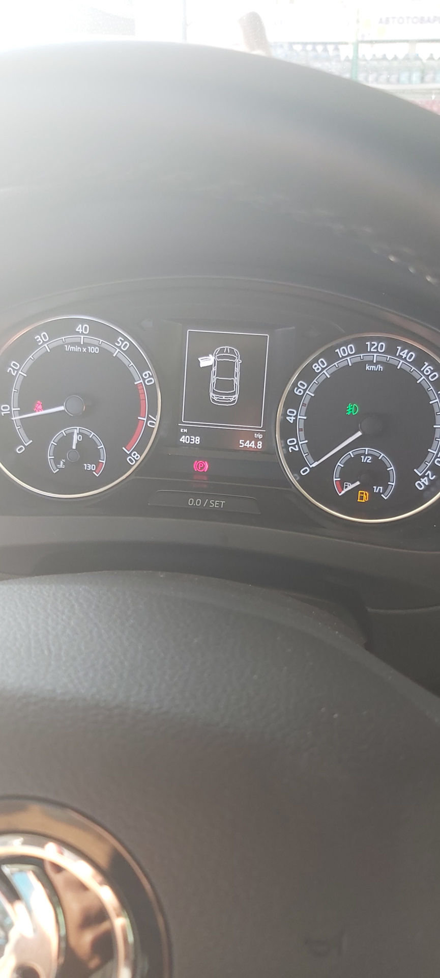 Глюк датчика уровня топлива. — Skoda Rapid (1G), 1,4 л, 2019 года ...