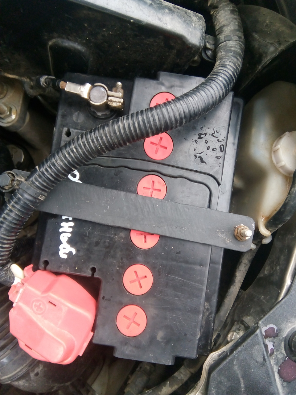 Пришлось сделать новое крепление, собираюсь на время, но как жизнь показывает: нет ничего постоянного чем временное.🤣🤣🤣 — Honda Civic 4D (8G)