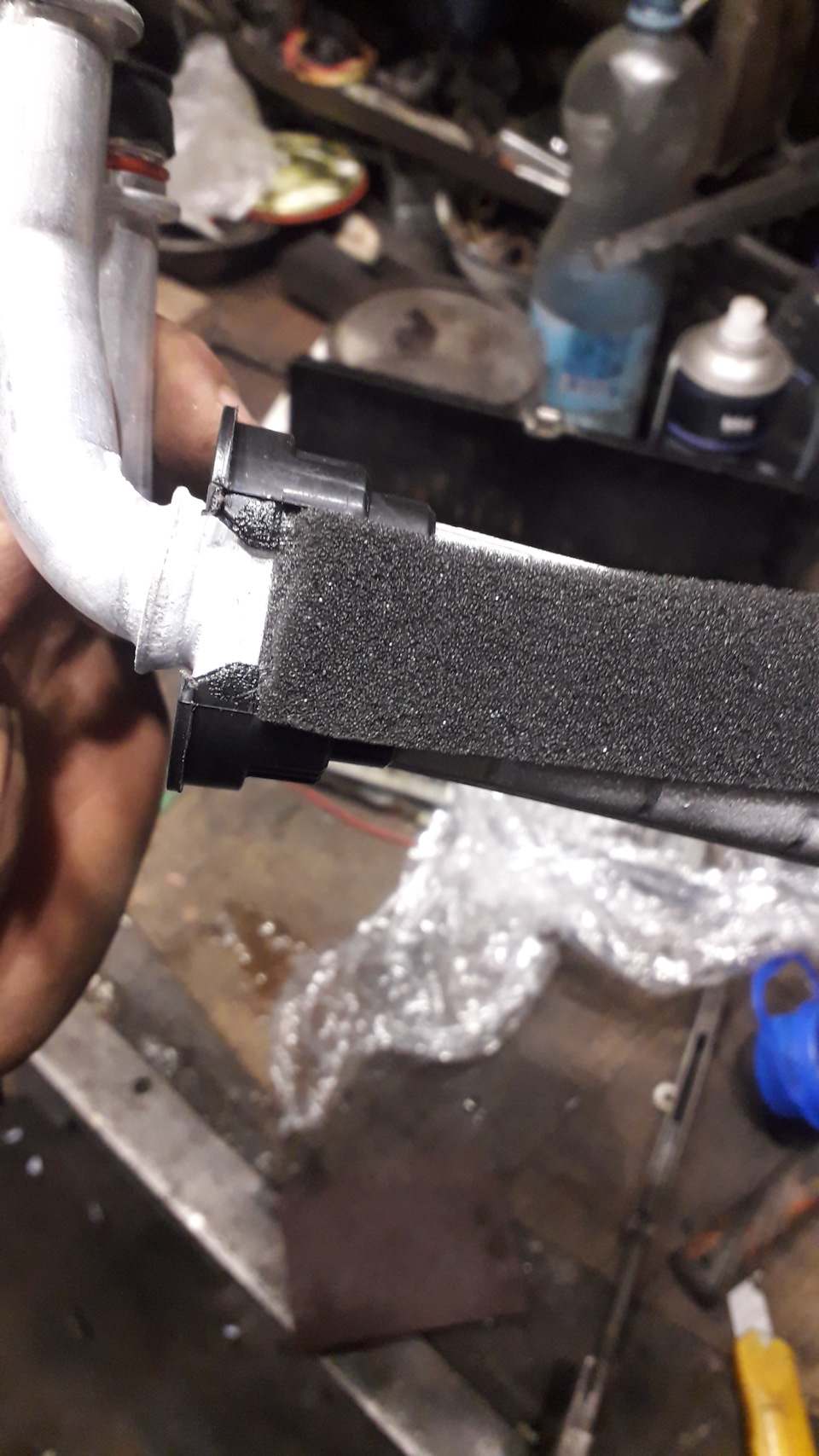 Замена радиатора печки — Volkswagen Passat B6, 2 л, 2009 года | своими ...