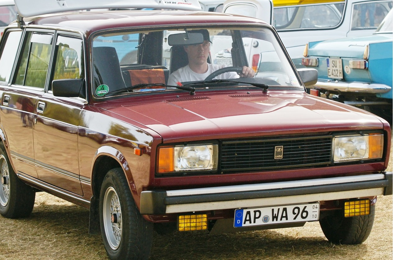 Lada Р’РђР— 2104 Riva