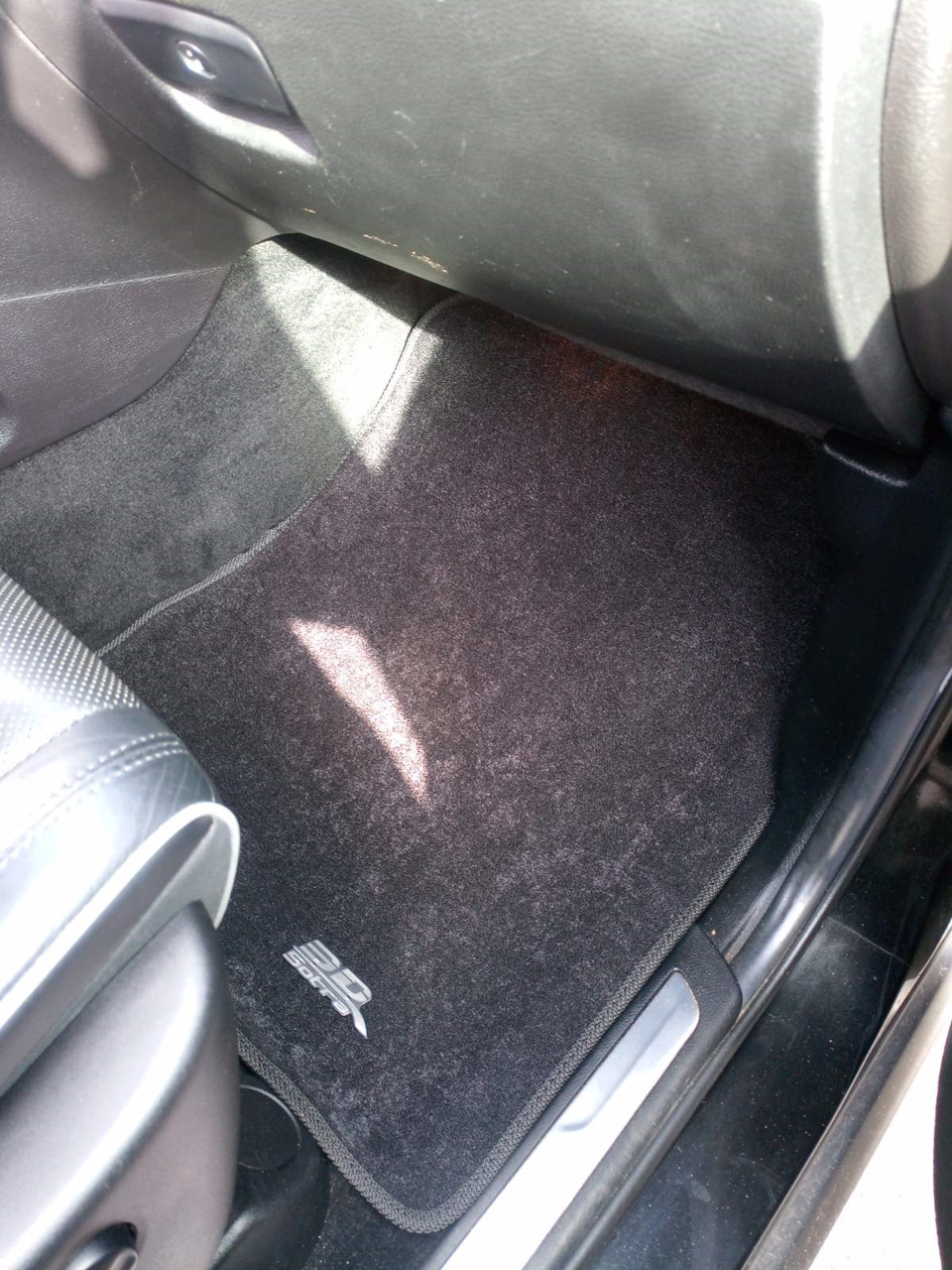 Фото в бортжурнале Jeep Grand Cherokee (WK2)