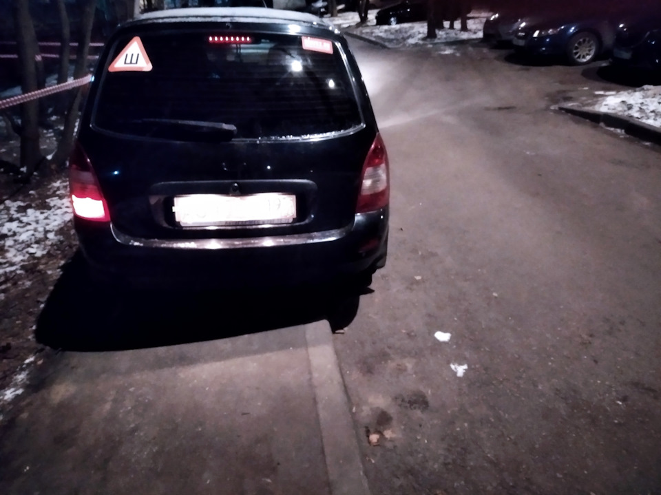 Замена лампы габаритов в задней фаре. — Lada Калина универсал, 2 л ...