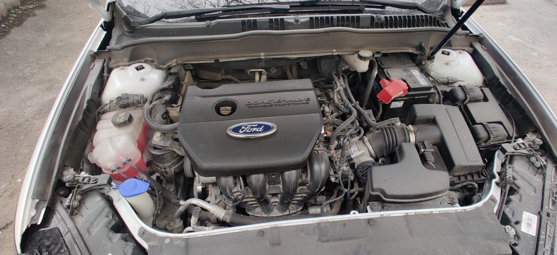 Декоративная крышка на двигатель — Ford Mondeo V, 2,5 л, 2018 года ...
