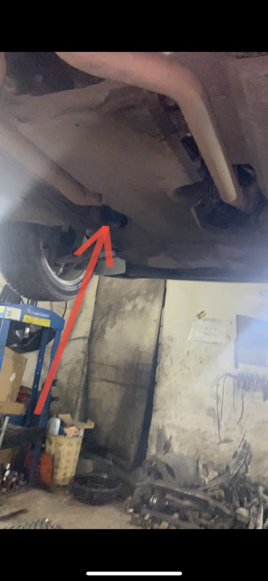 Откуда бежит антифриз w221 — Сообщество «Mercedes-Benz Life Style» на ...