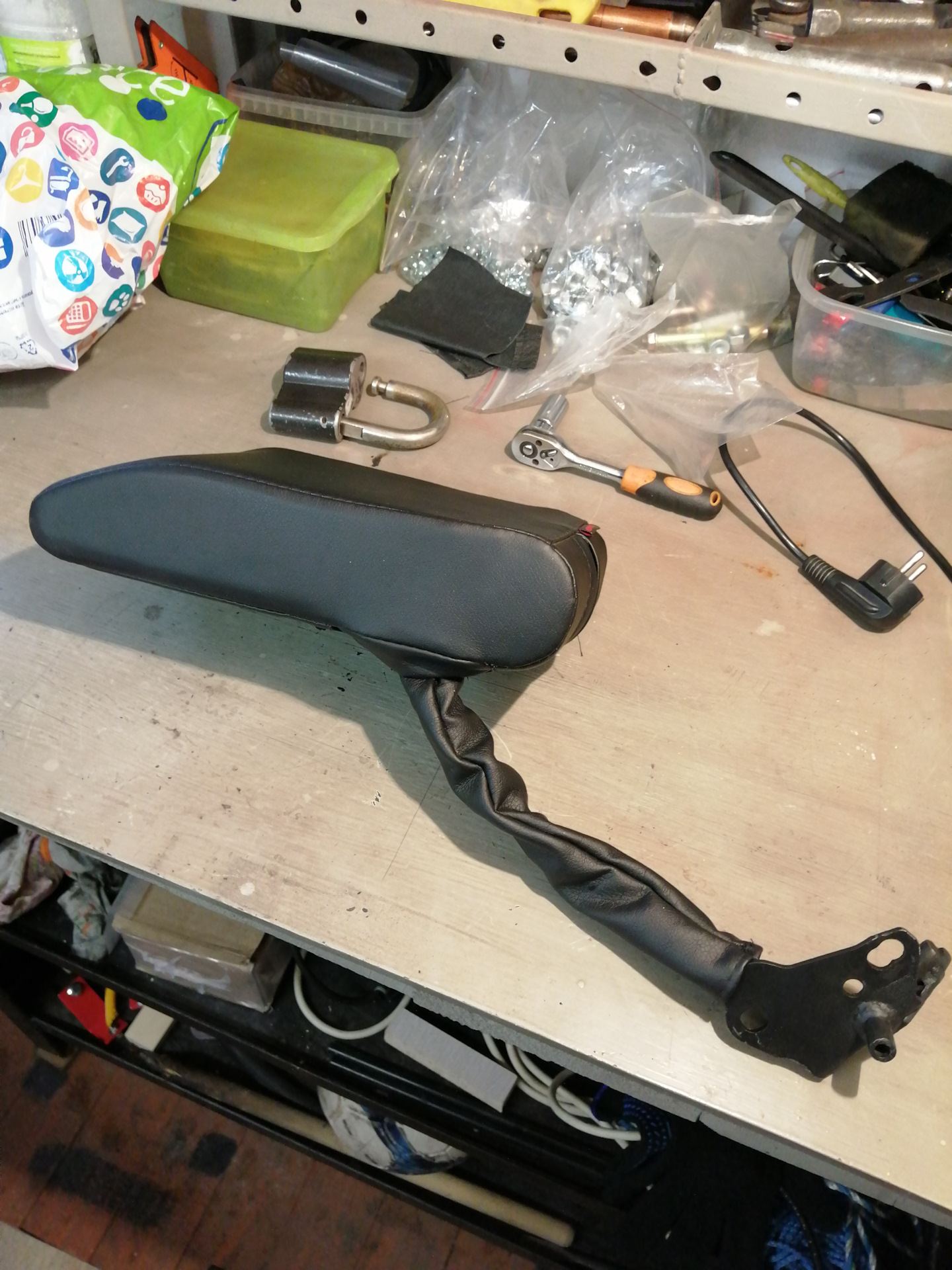 Доработка подлокотника "Аламар" Лада гранта лифтбек FL. — Lada Гранта ...