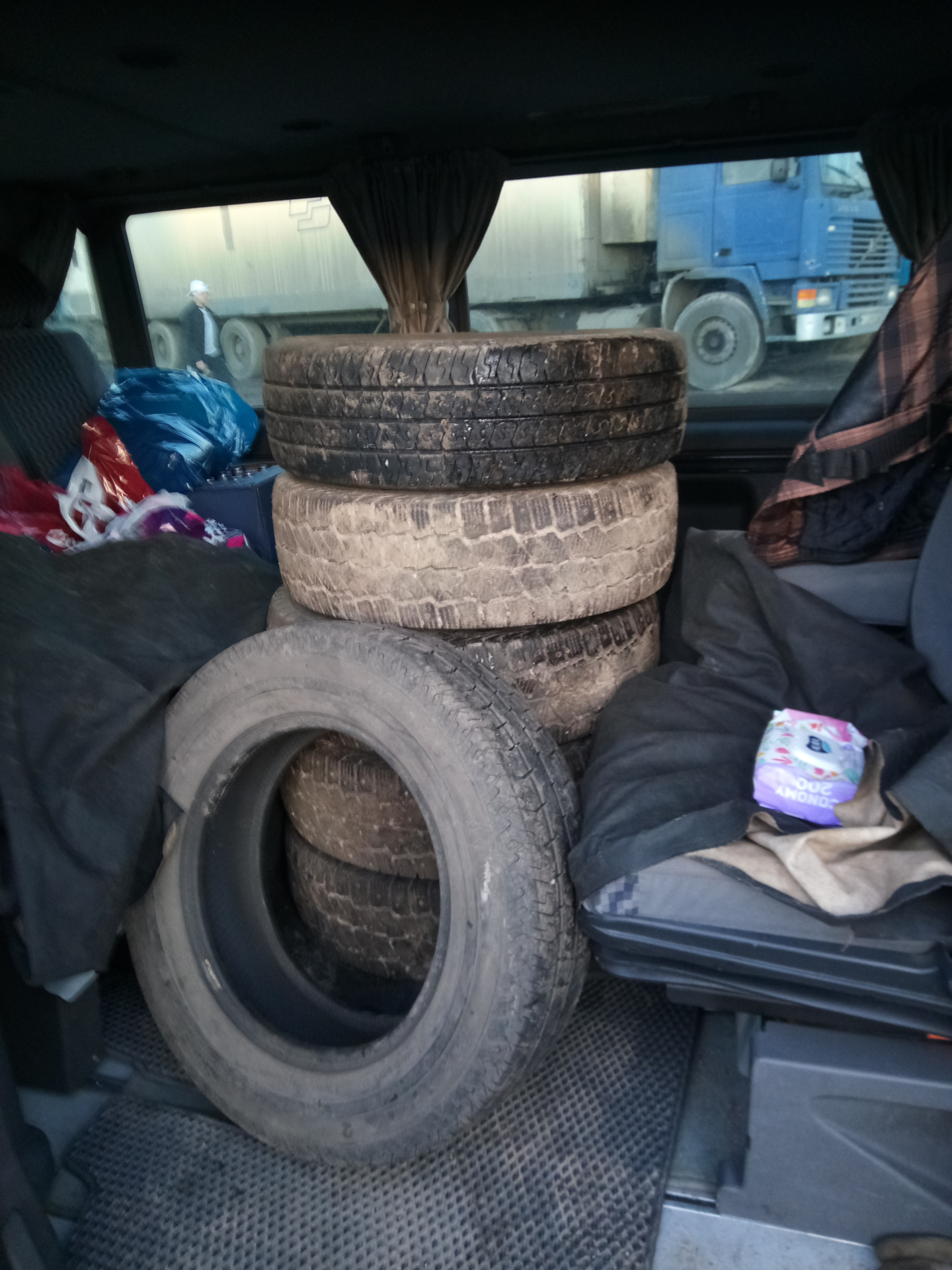 Прикупили колёса — Ford Transit (6G), 2 л, 2002 года | шины | DRIVE2
