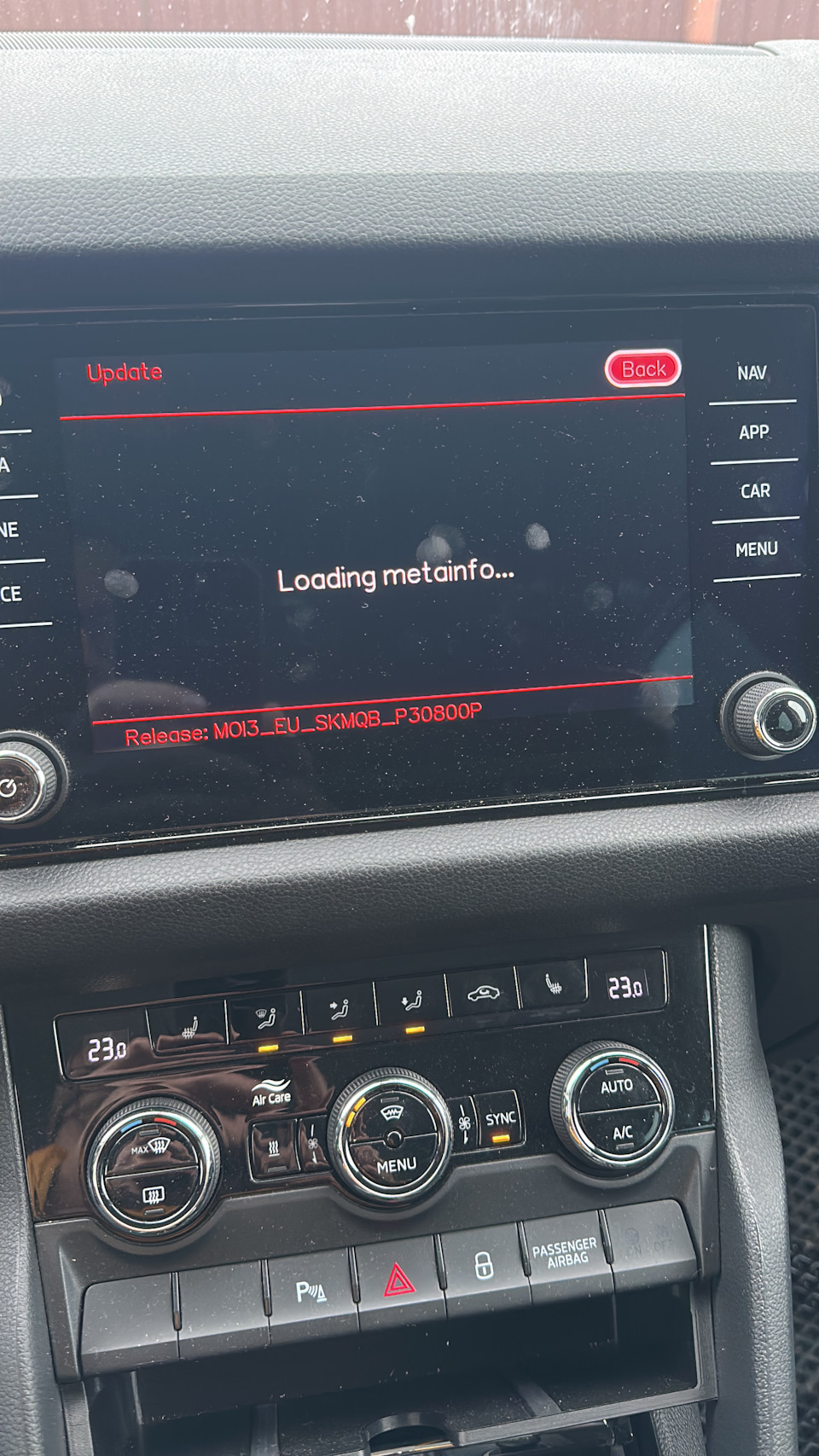 Photo from the logbook Skoda Kodiaq (1G). Found on photo: Grandstone PASSENGER